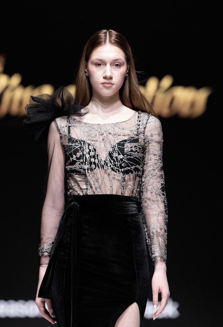 Завершающий день Seasons Fashion Week SS’2022 : коллекция в стиле Tik-Tok, мода вне возраста от George Black
