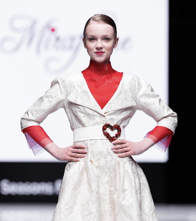 Завершающий день Seasons Fashion Week SS’2022 : коллекция в стиле Tik-Tok, мода вне возраста от George Black